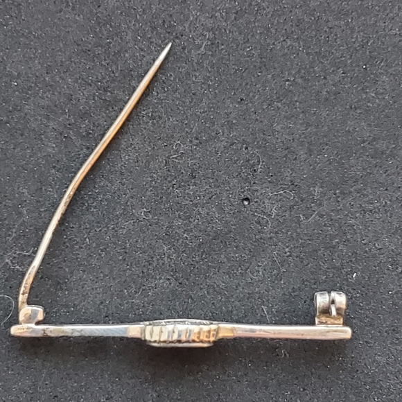 Sterling Onyx Marcasite Bar Pin - Picture 6 of 9